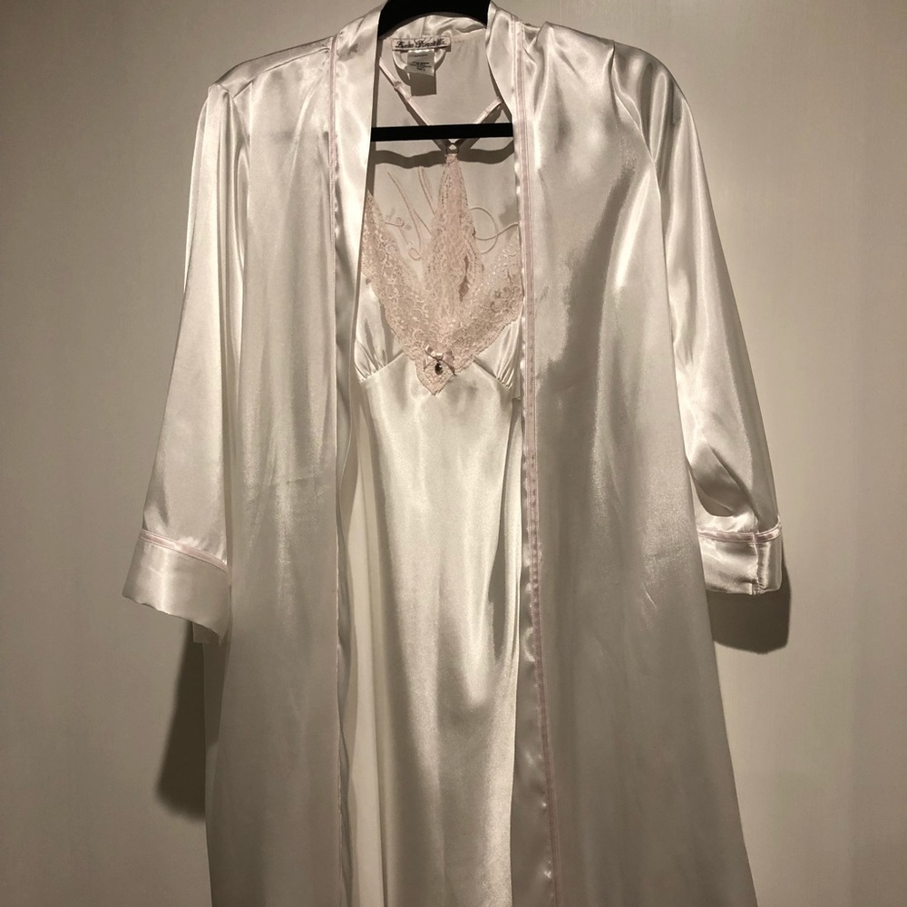 Satin Mrs. Robe set